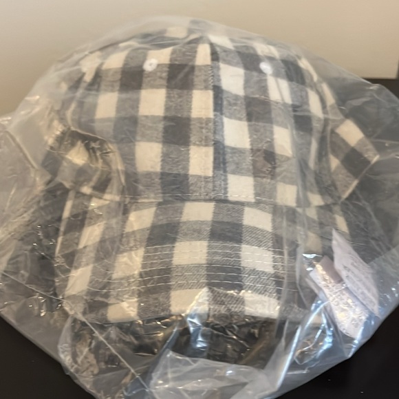 ‼️ Buffalo Checked Baseball Cap - Picture 4 of 6